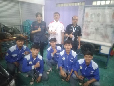 SIswa Otomotif Lulusan 2026